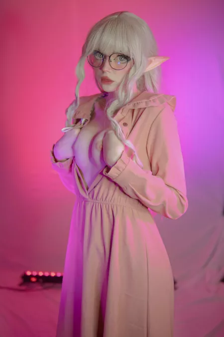 Tiny elves deserve attention too 🥺