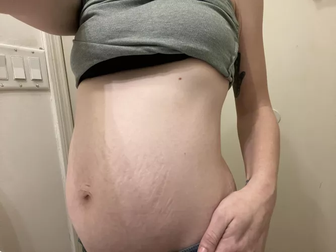 tiny mama, almost halfway with baby number 3. weโll see how big this belly gets๐ tiny mama, almost halfway with baby number 3. weโll see how big this belly gets๐
