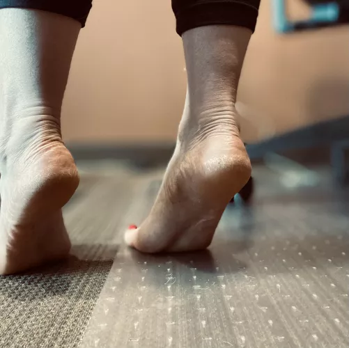 Tippy toes