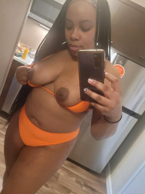 Titty Tuesday 😘