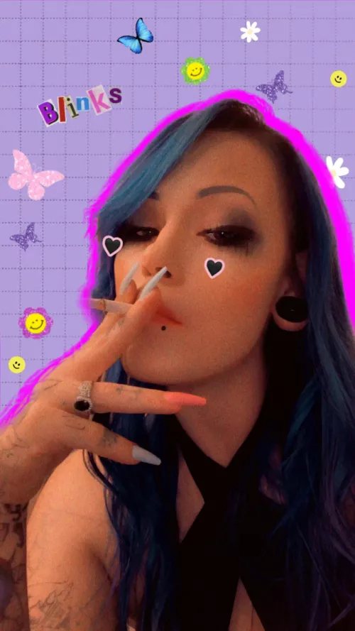 To answer everyoneβs questions I smoke a pack or more a day if I can β€οΈβπ₯