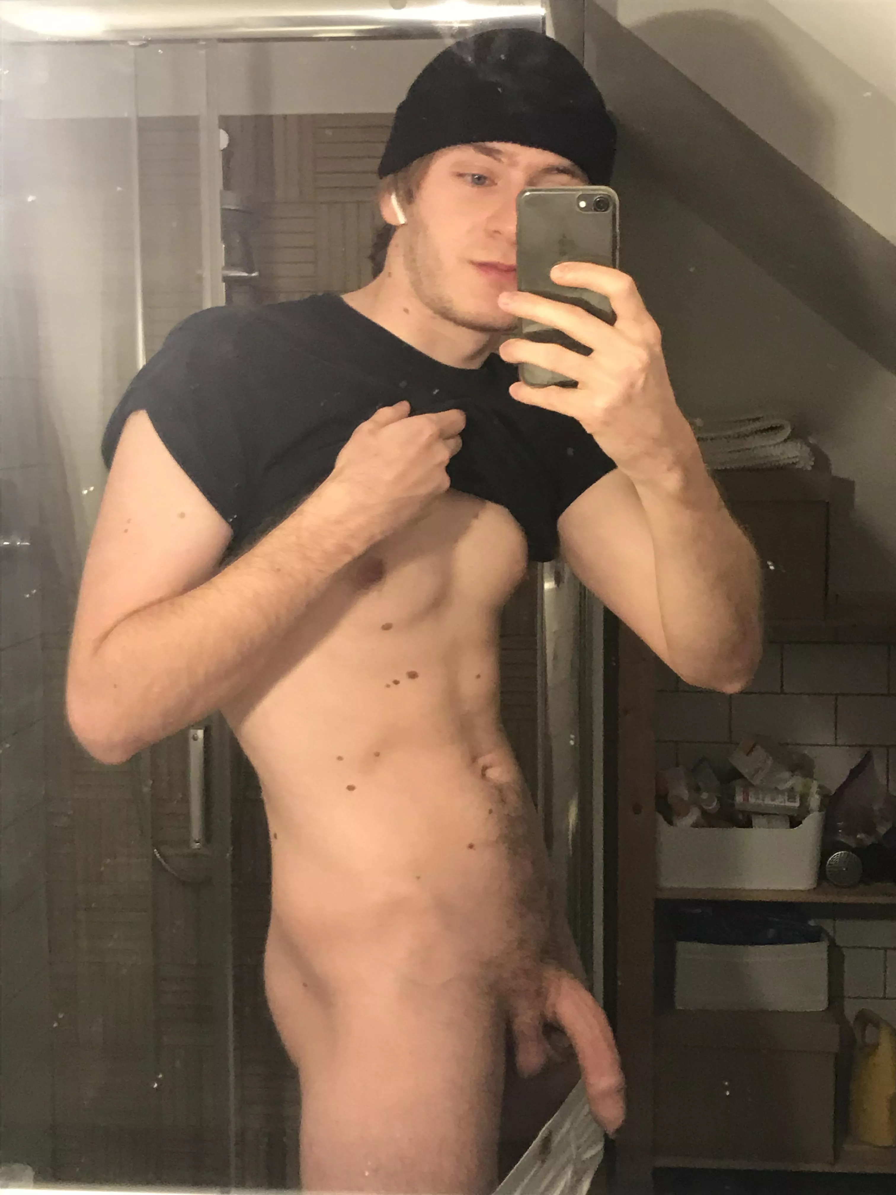 To your throat and back 💁♂️💦 To your throat and back 💁♂️💦