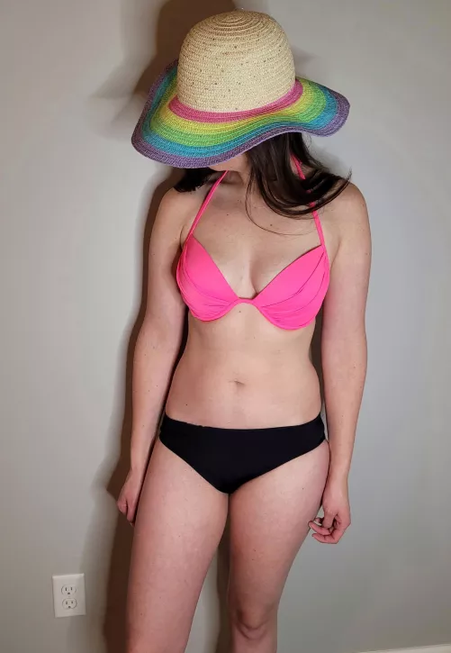 Today is National Hat Day! 1/15 [F]