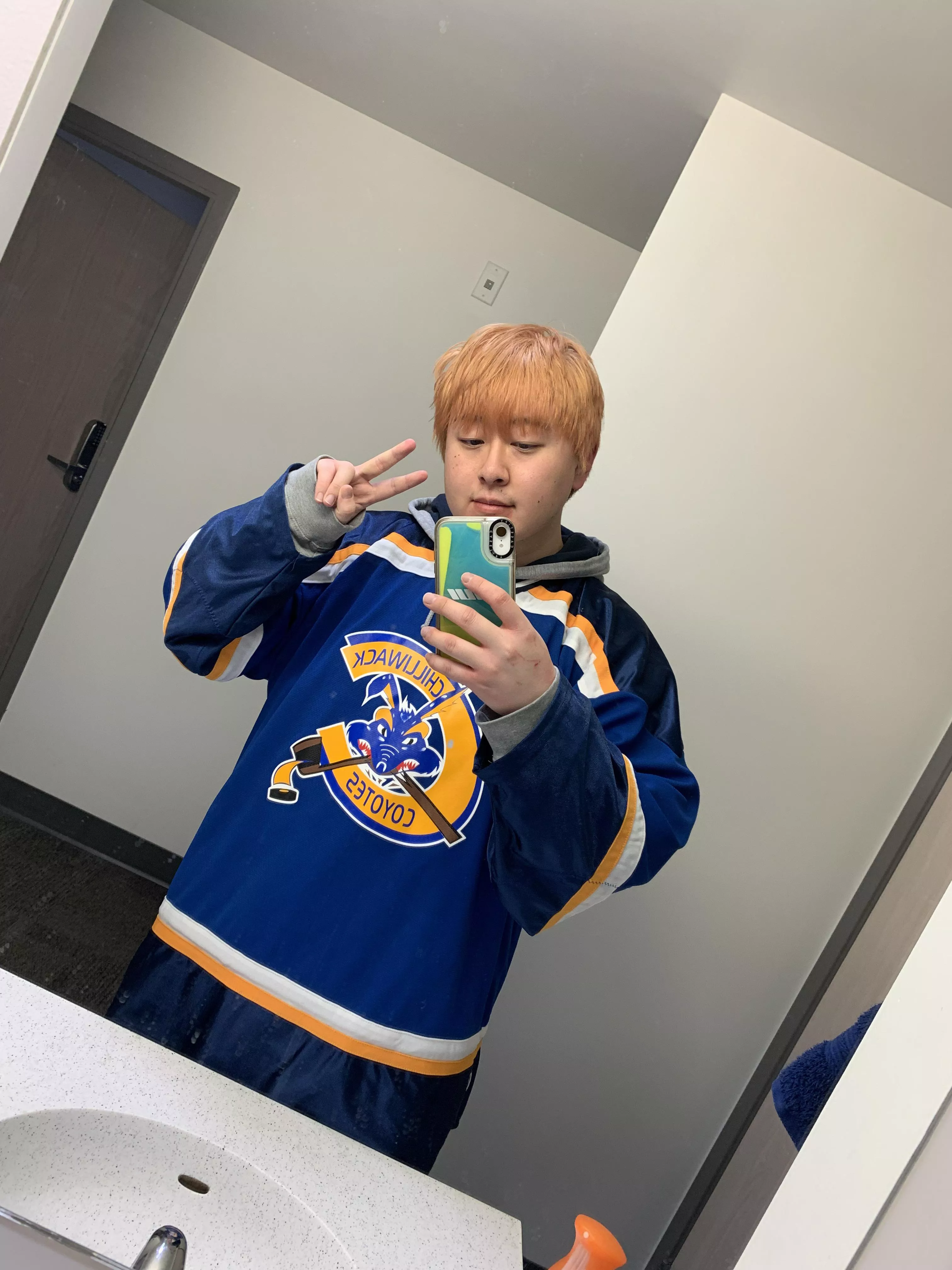 Today was a good day but my uni is starting soon😭😭😭