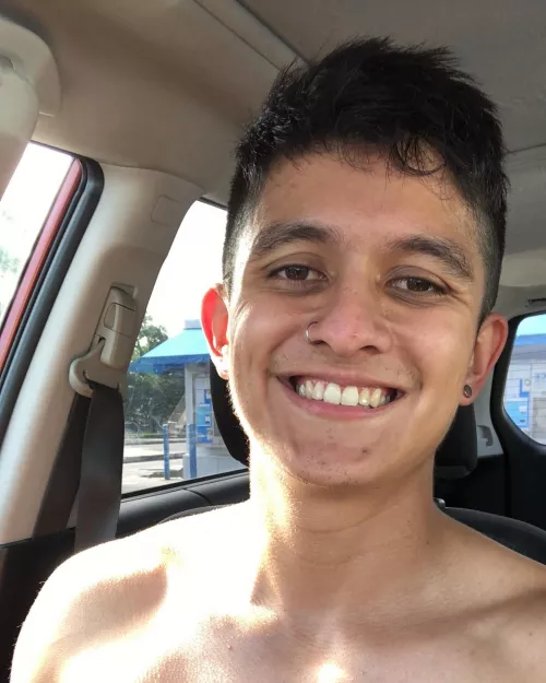 Today was rough but here’s a pic of me smiling trying to get through it! 😤 Today was rough but here’s a pic of me smiling trying to get through it! 😤