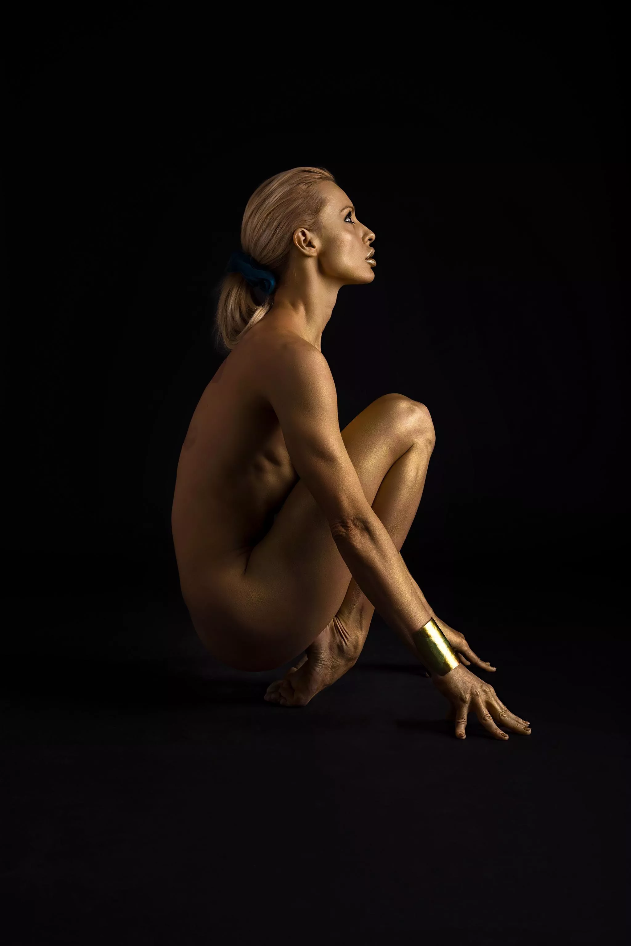 Toe stand leading into child pose. Have a wonderful Saturday! Toe stand leading into child pose. Have a wonderful Saturday!