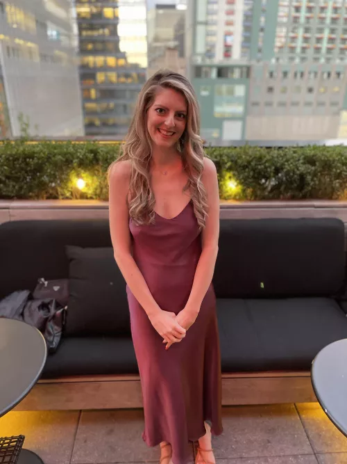 Told myself I could get away with no bra in this dressβ¦ obviously I was wrong. π