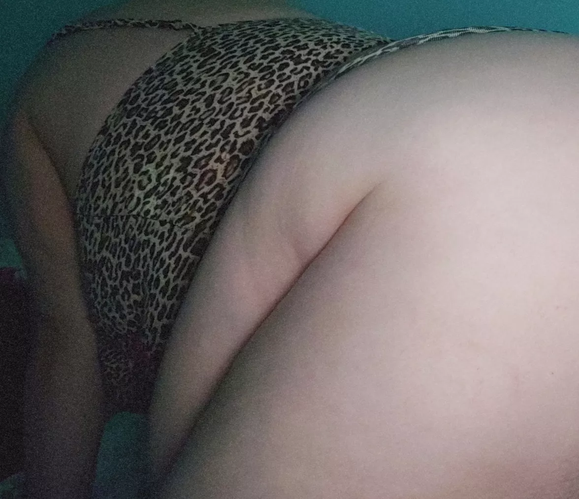 Too bad you're not behind me... 😺🍑 Too bad you're not behind me... 😺🍑