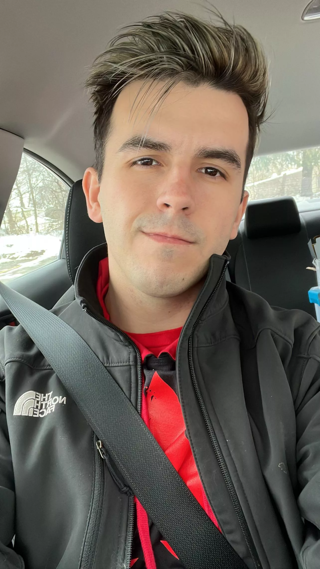 Too cold out. Locking myself in with Genshin until the sun returns :)