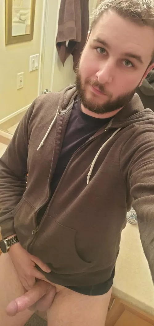 Too damn cold out. Wanna help on warming me up? ๐