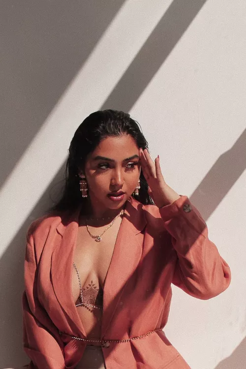 Too pretty to be yours