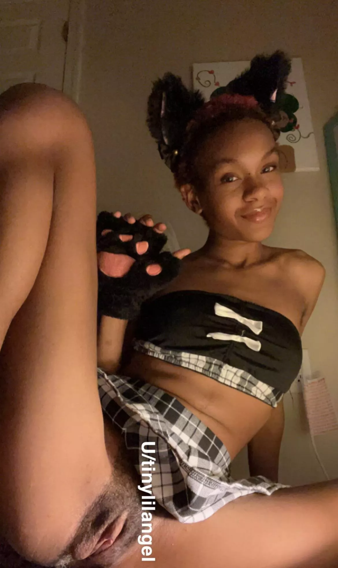 took a pic for you after school daddy 🥰 waiting for you to fuck me in my school outfit