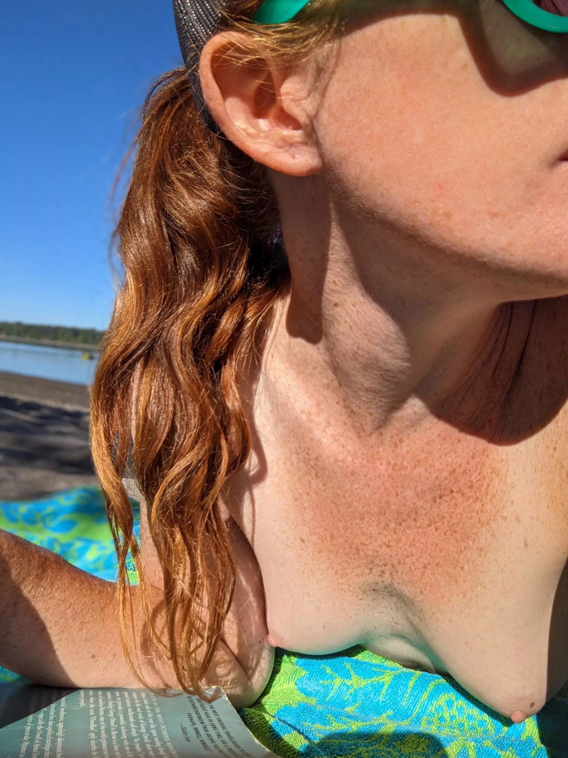 Took advantage o(f) the nice weather and went to the beach. Took advantage o(f) the nice weather and went to the beach.