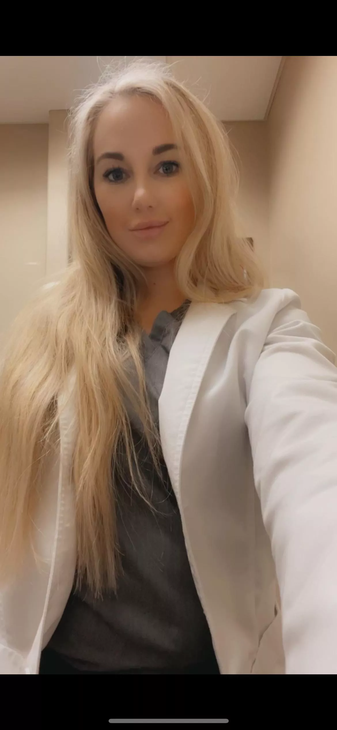 Took my top off and played with my titties after this