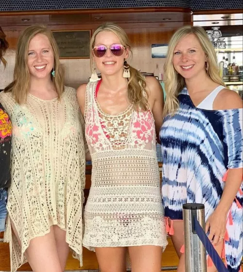 Topside MILFs Topside MILFs