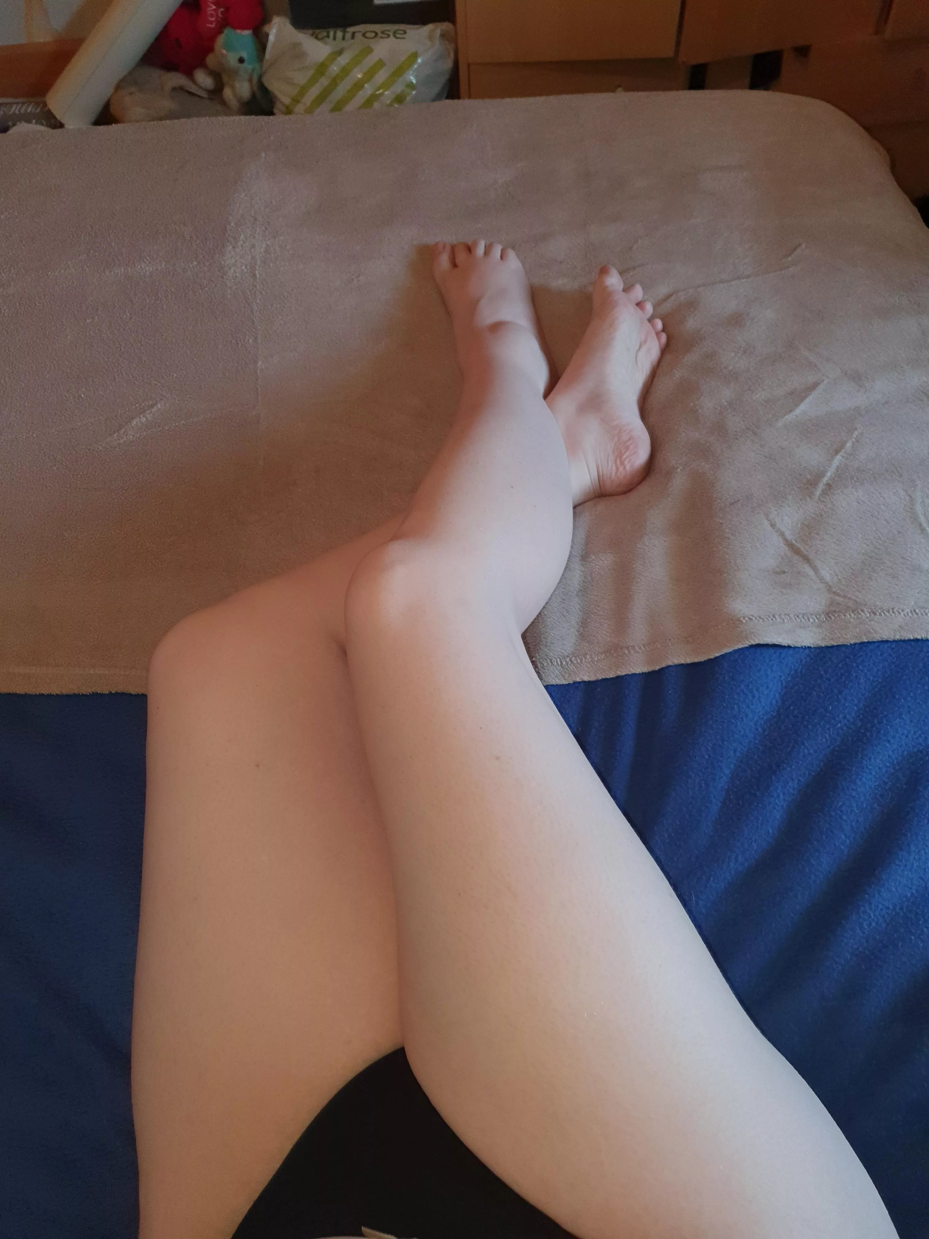 Touch me...feel me...Kiss me... Touch me...feel me...Kiss me...