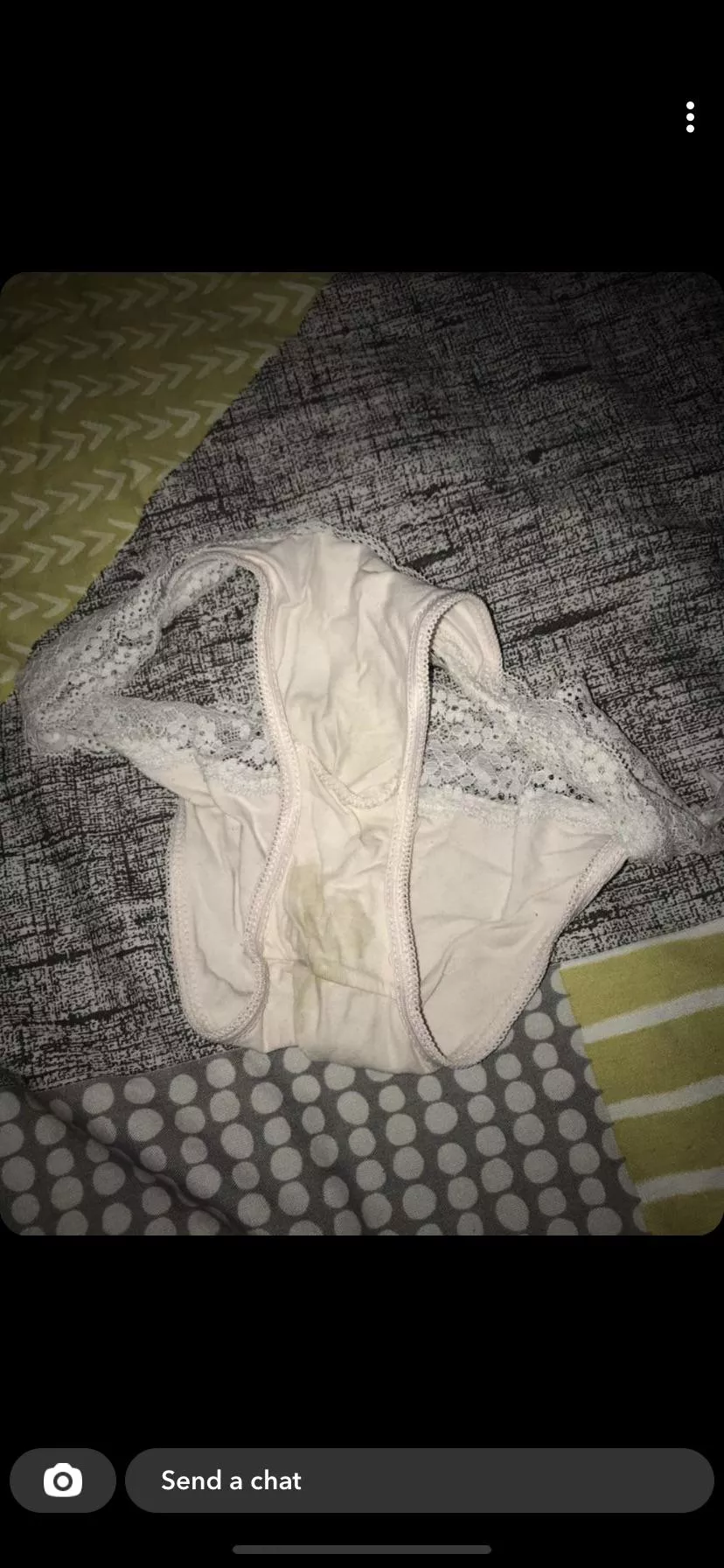 trade and chat . snap gunderwood_3213