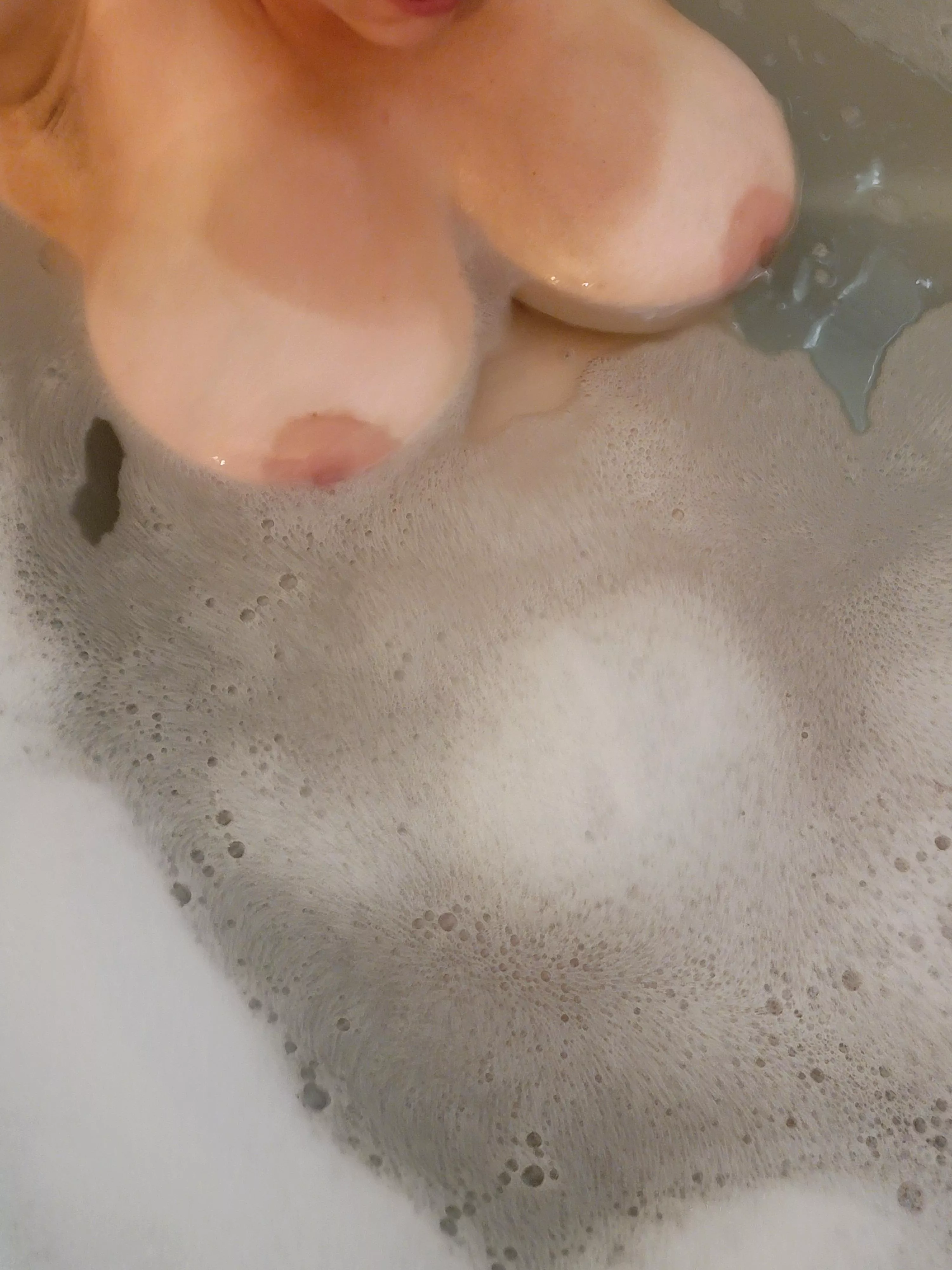 Trading busty 30yo wife pics. Send sample to kik puzziliquer. We don't show face Trading busty 30yo wife pics. Send sample to kik puzziliquer. We don't show face