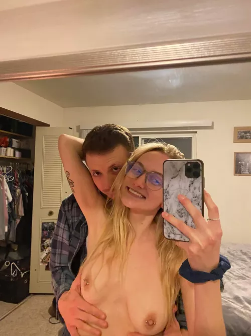 Trading my 20 year old gf kik riggsyadig or snapchat riggs_taylor21