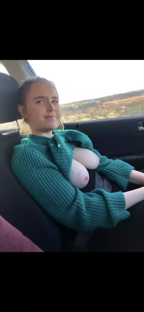 Trading my 20 year old girlfriend on kik: marks45678 send sample and must be able to verify