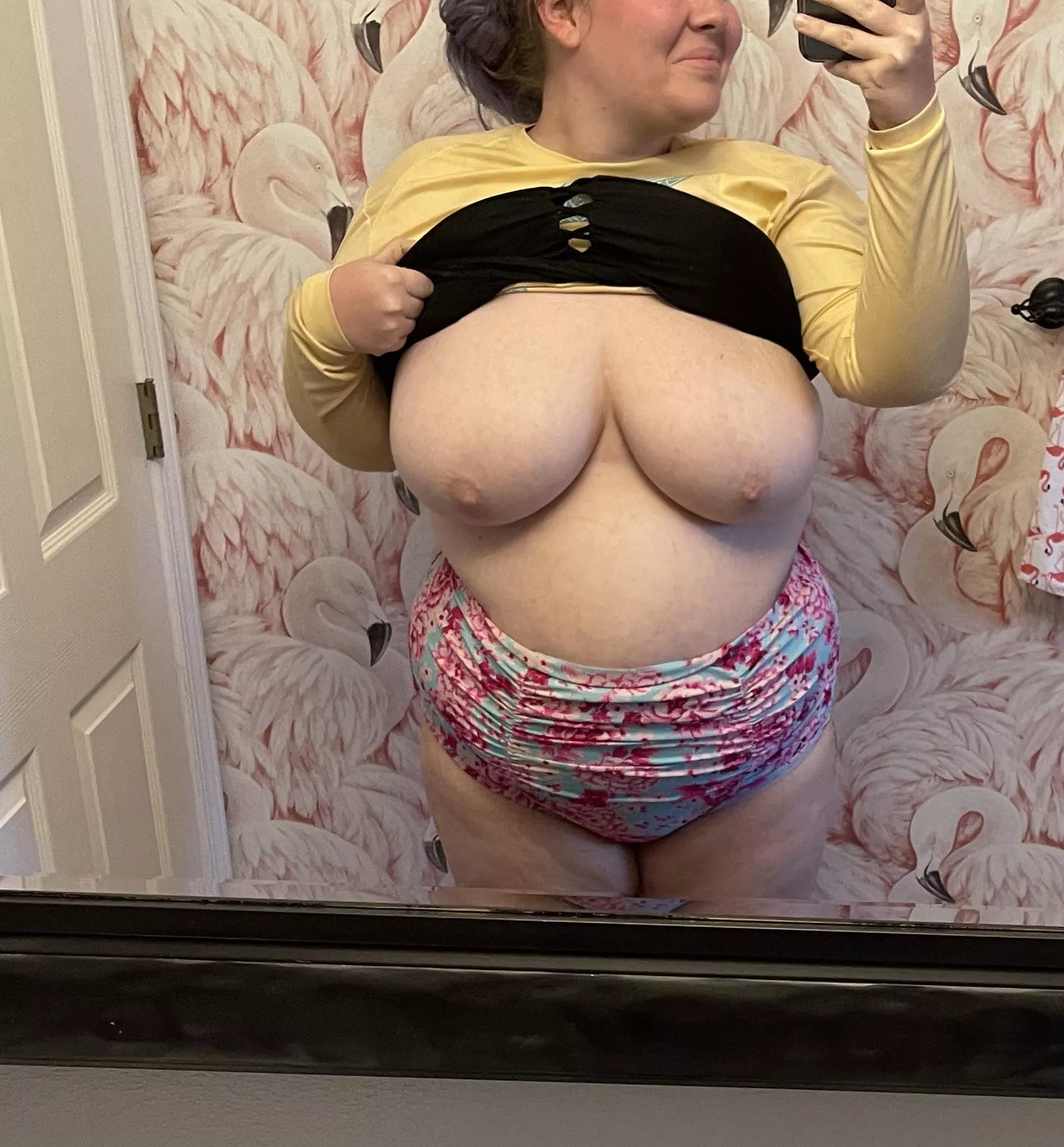 Trading my 22 yo BBW fiancé kik bigmellons1924, I’m bi with a small cock, love anal and dressing up in her lingerie Trading my 22 yo BBW fiancé kik bigmellons1924, I’m bi with a small cock, love anal and dressing up in her lingerie