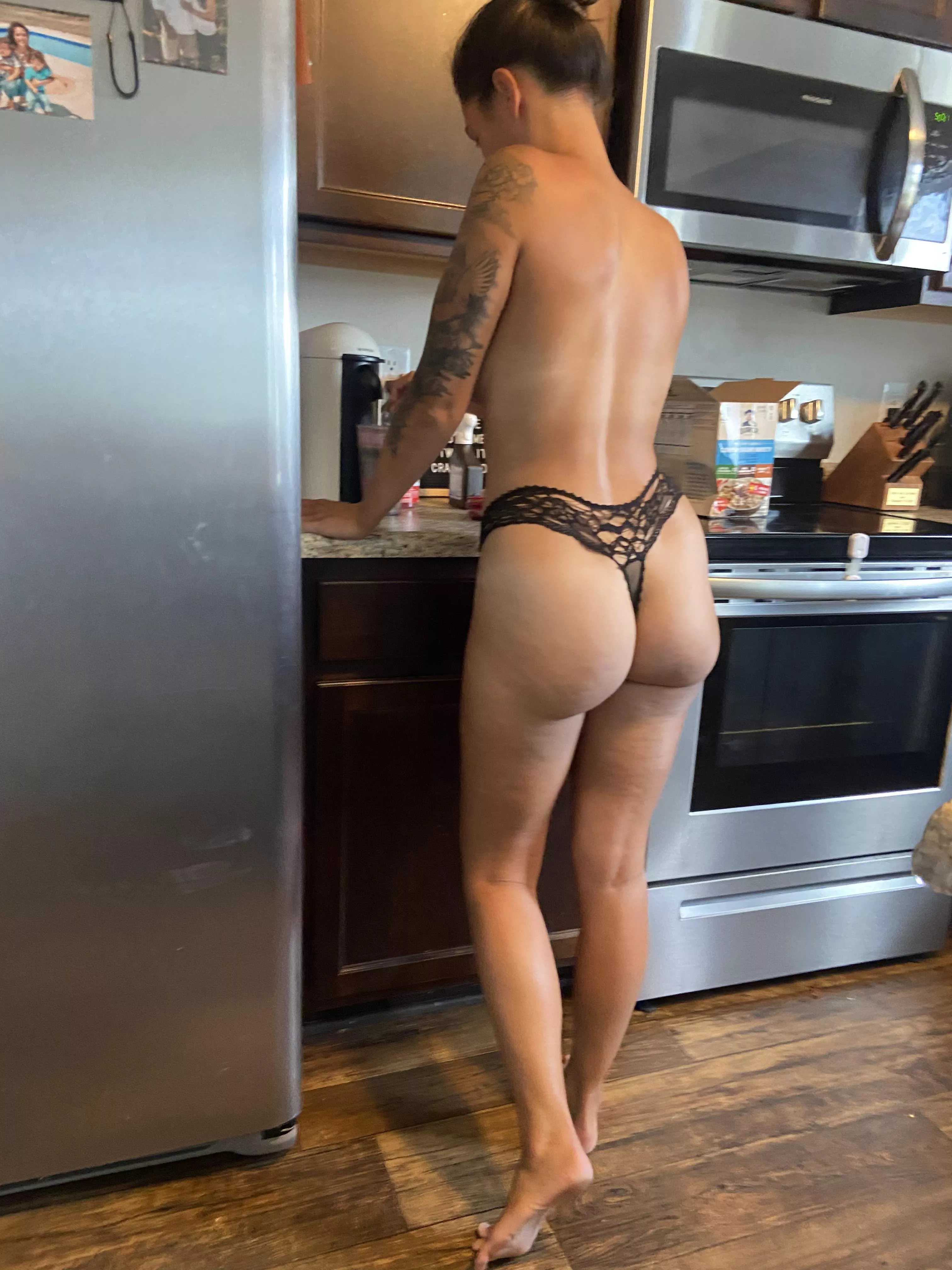 Trading pics and videos. Kik jayjuliet26 with a sample for reply. Big plus if you have stripping or casually naked videos. No closeups. Trading pics and videos. Kik jayjuliet26 with a sample for reply. Big plus if you have stripping or casually naked videos. No closeups.