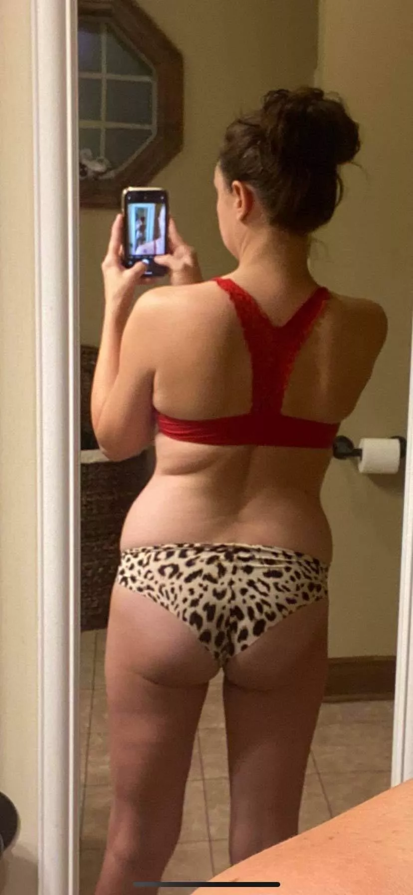 Trading wife 36. Have pics and vids. Must verify and show face. Kik landlordshelper with sample. Trading wife 36. Have pics and vids. Must verify and show face. Kik landlordshelper with sample.