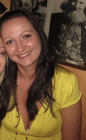 Traveling in central CO, who wants to give her a good vacation fucking? Traveling in central CO, who wants to give her a good vacation fucking?