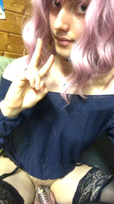 Tribute me, send me in groupchats, make me your screensaver, make me regret posting those online, force me with exposure threats😰 Humiliate and degrade me, push me further down the rabbit hole, save my pics and send them to me so i know i cant delete