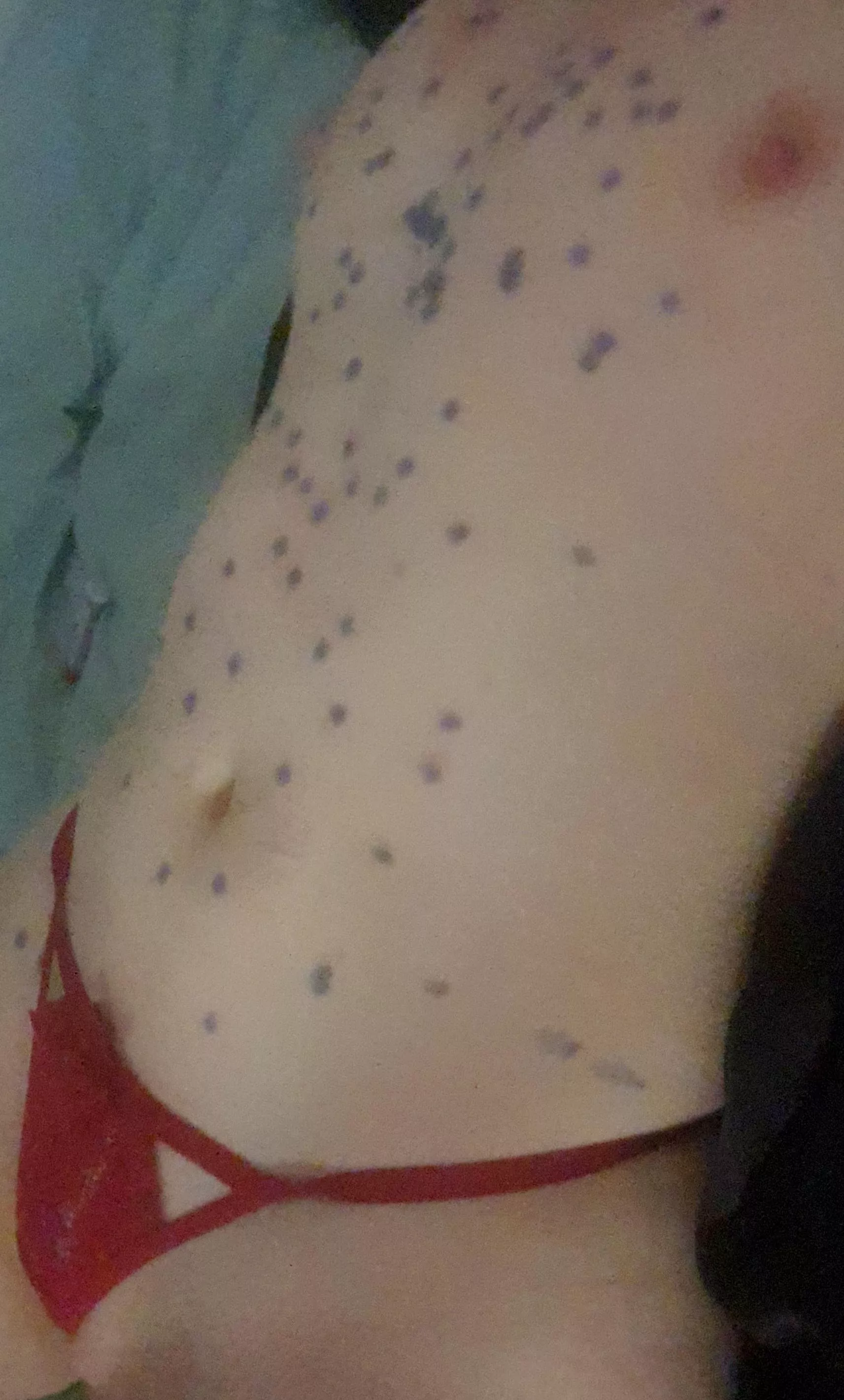 Tried out a little bit of wax play last night π shout out to the lucky couple that got watch it all unfold on snap π Tried out a little bit of wax play last night π shout out to the lucky couple that got watch it all unfold on snap π
