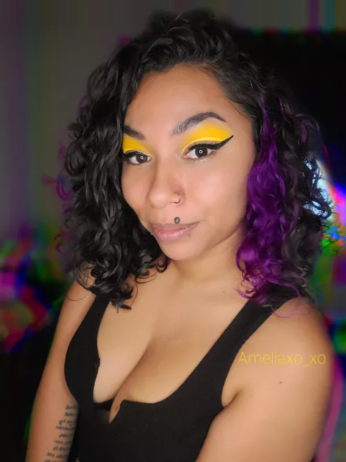 Tried some yellow. What you think? Tried some yellow. What you think?