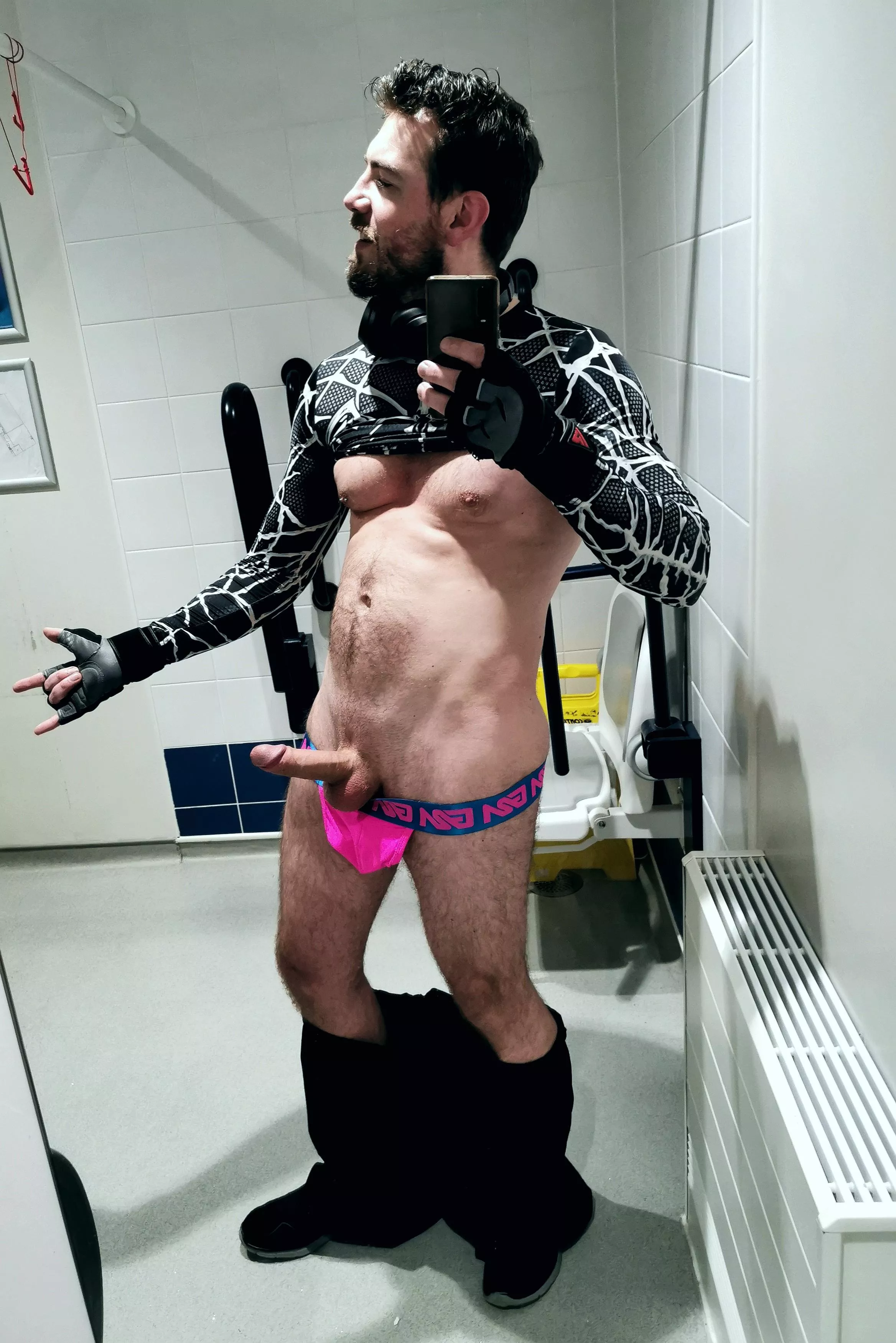 Try and avoid the beard when shooting webs