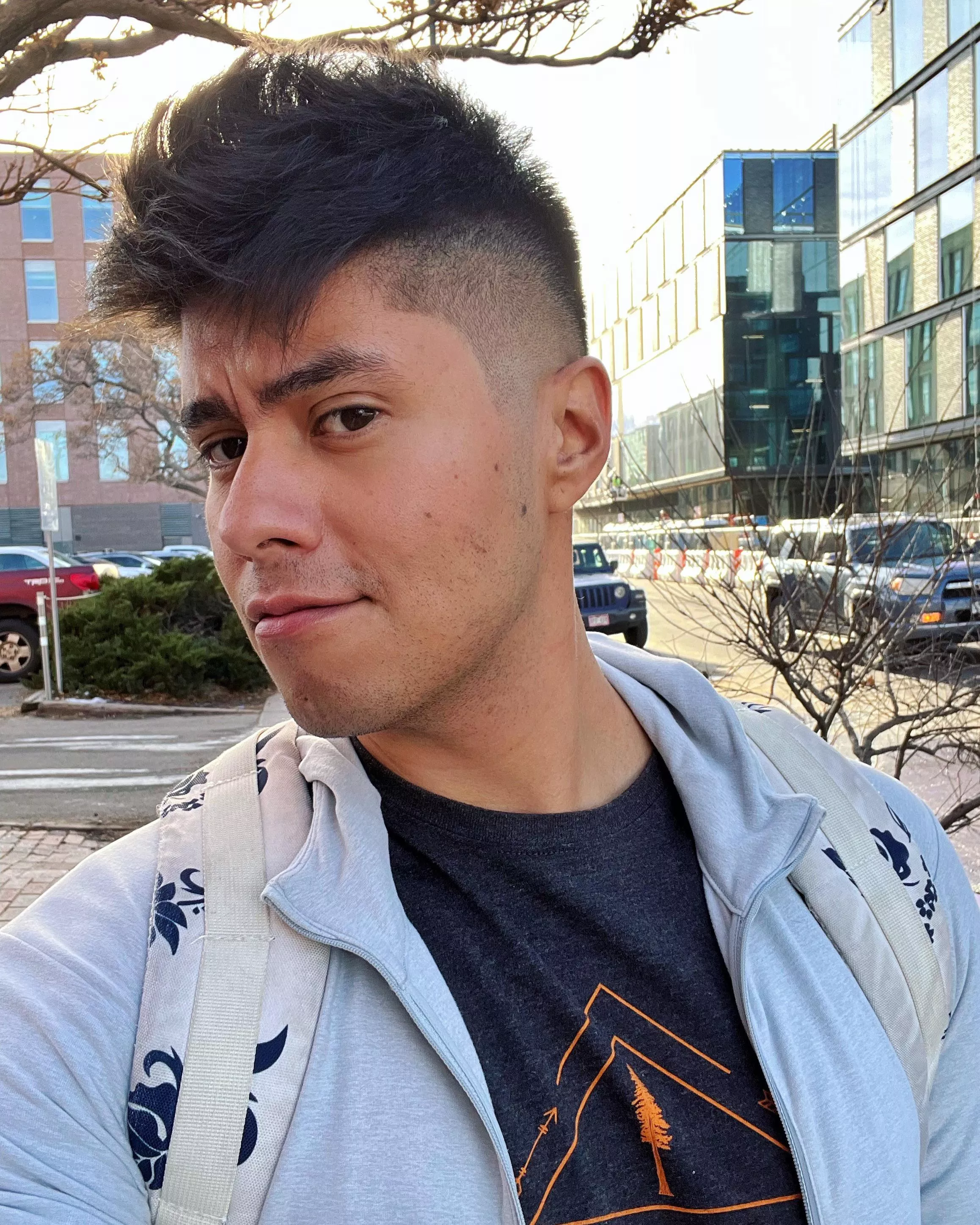 Trying out a new updo, what do y'all think??