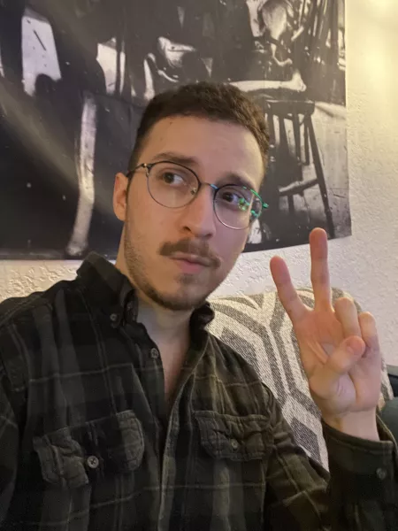 Trying the goatee look. Thoughts? Trying the goatee look. Thoughts?