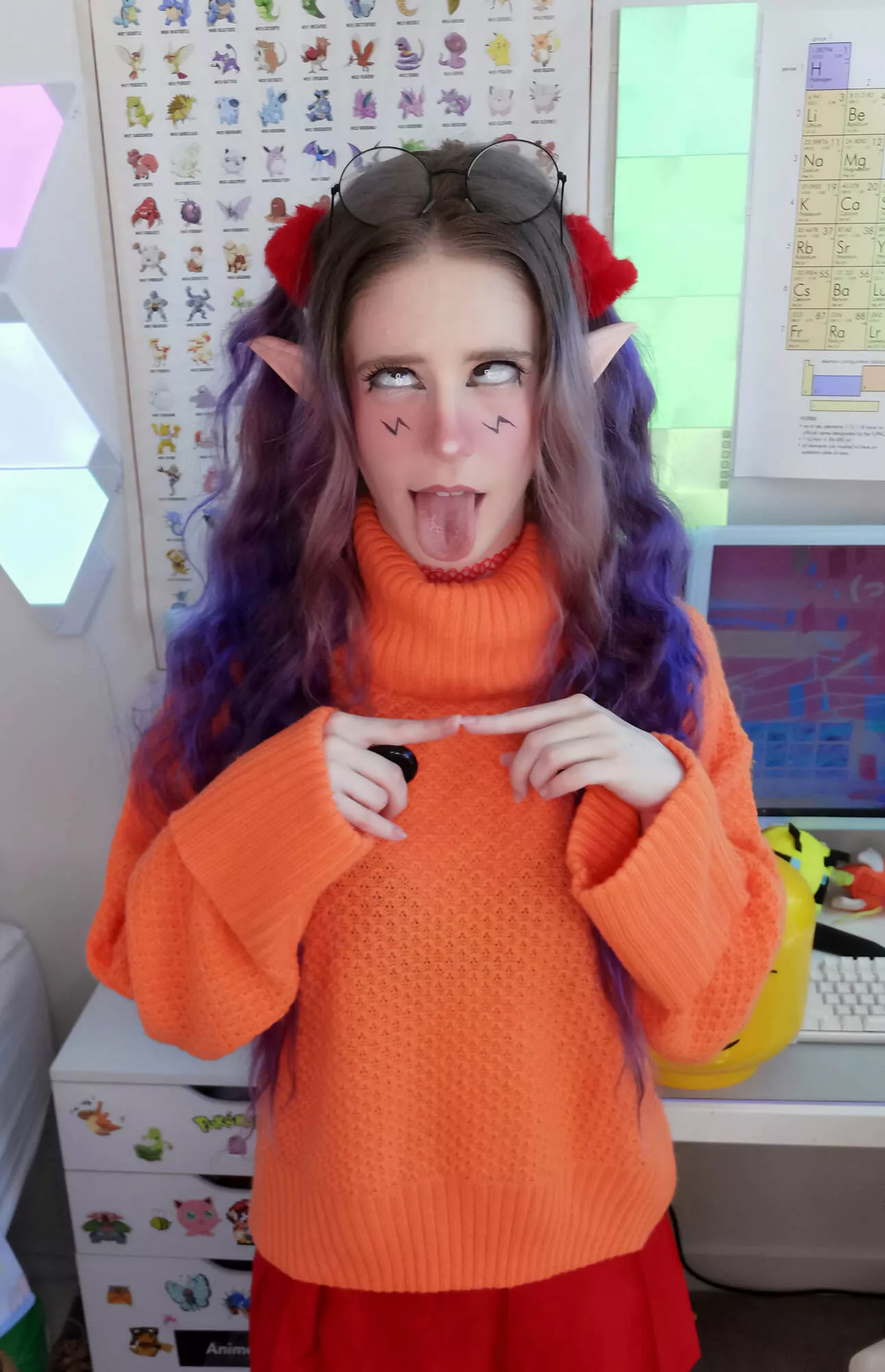 trying to solve the mystery of how big ur pp is 😋💖