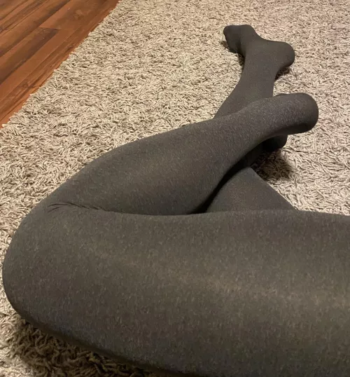 Tuesday tights. 🥰