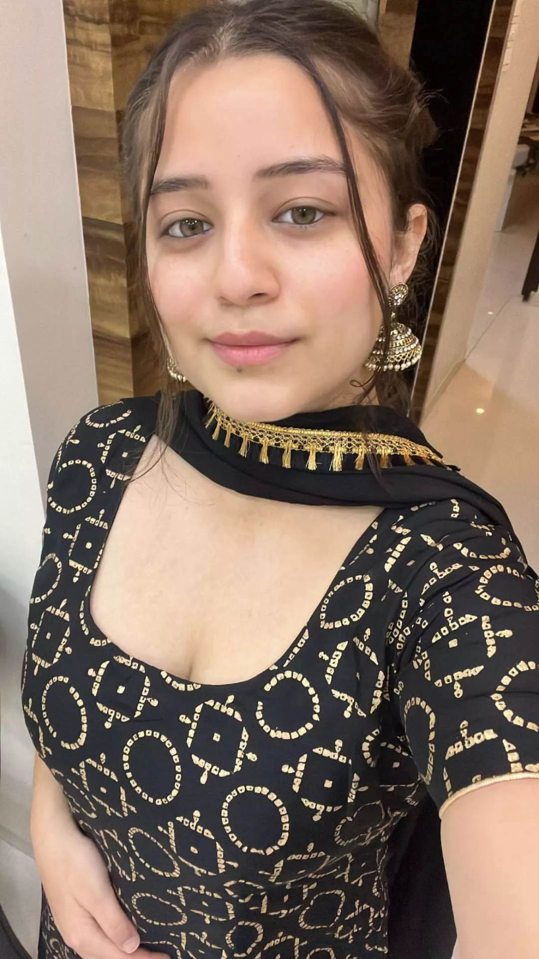 Turned 18 today! Tribute me you all. Snap: @boomthatbluntt Kik: theonlyhoetee