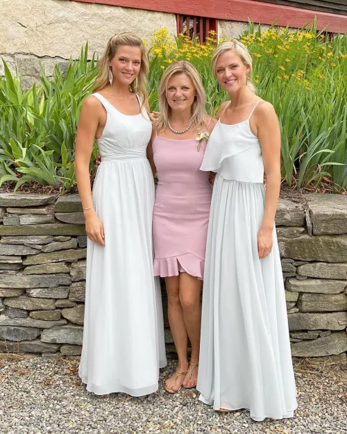 Twins or Middle Twins or Middle