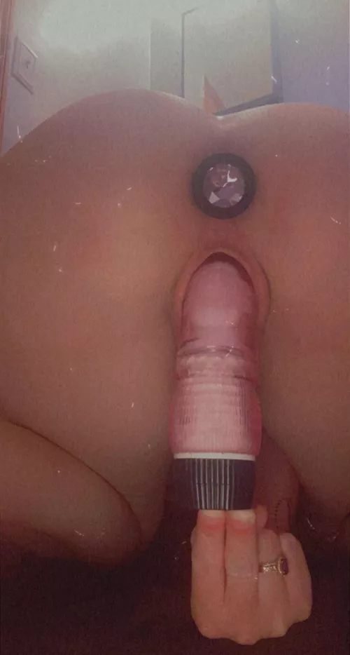 Two toys bc I’m a naughty girl