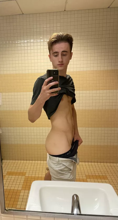 U guys wanna see more? U guys wanna see more?