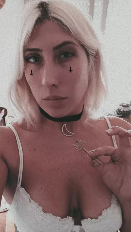 U will be buried with the cage I have the key to ๐