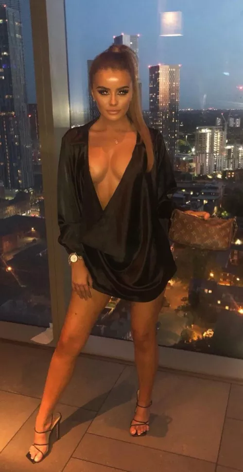 Uk have a new talent.. Sexy chav