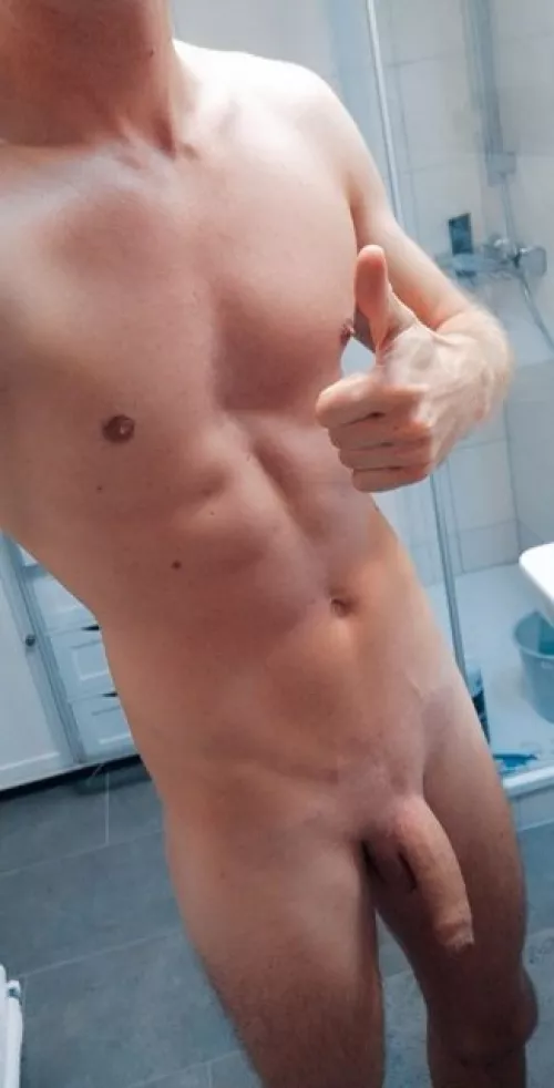 π©πͺ uncut cock, fit body