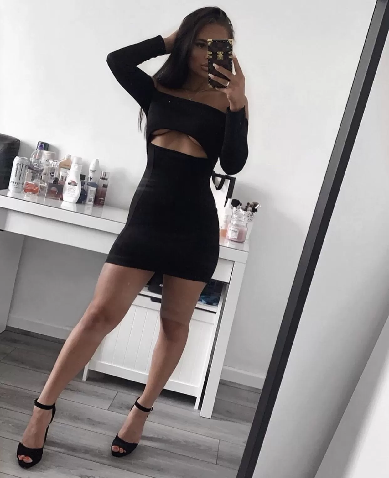 Under boob Under boob