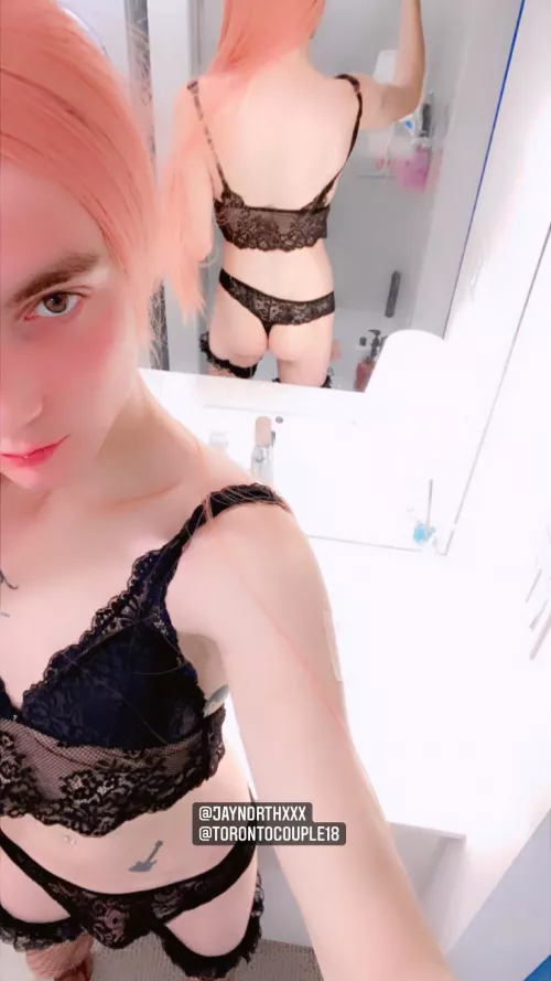 Undress me and teach me to be your fuck toy π¦π¦π¦