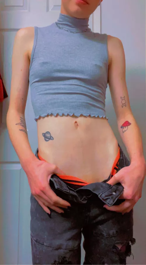 Undress me please? (He/they/xem)