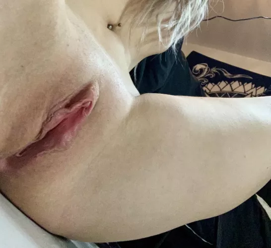 Up close and personal with my pale pink pussy