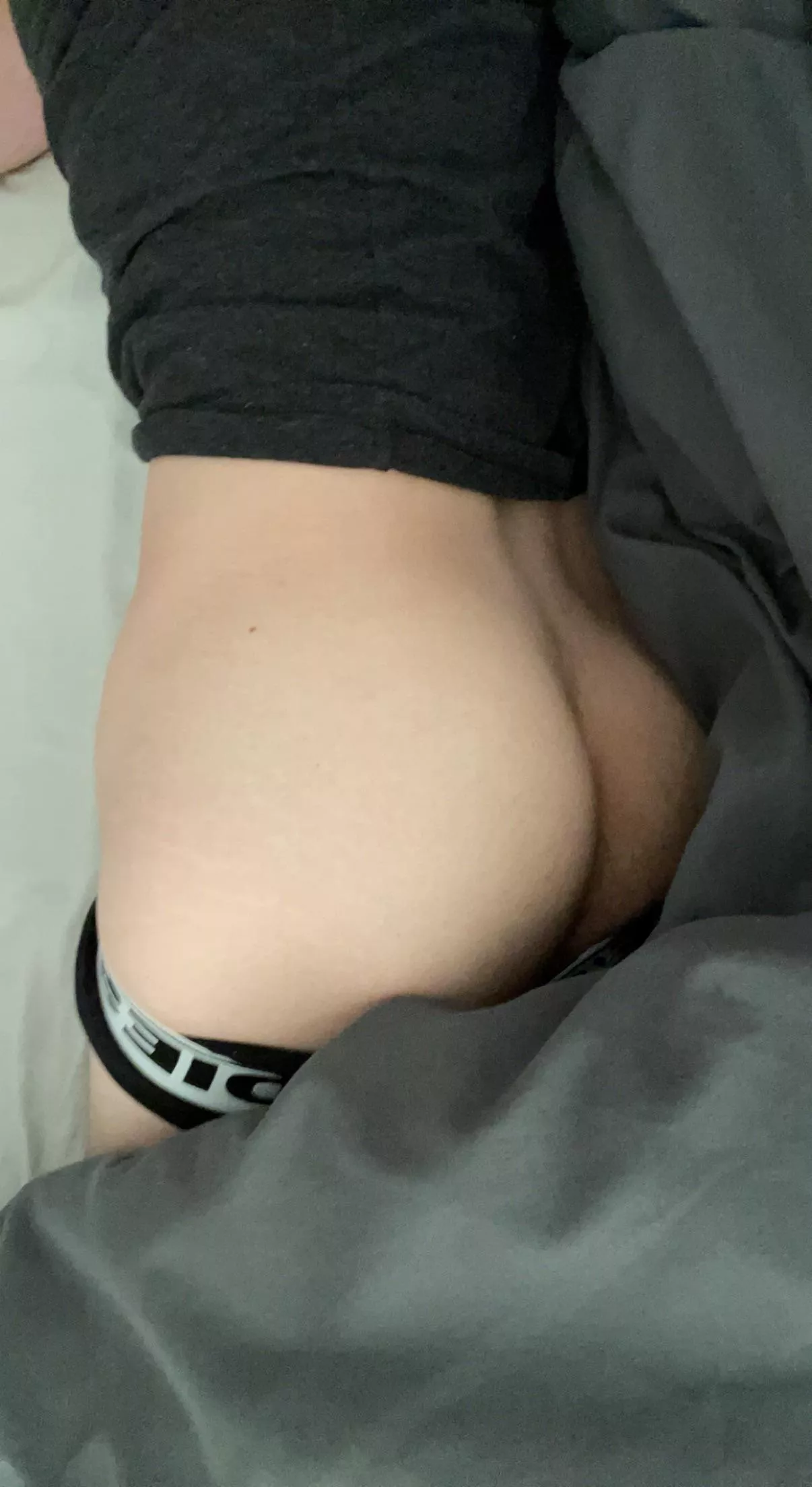 Up vote if youβd slide inside Up vote if youβd slide inside