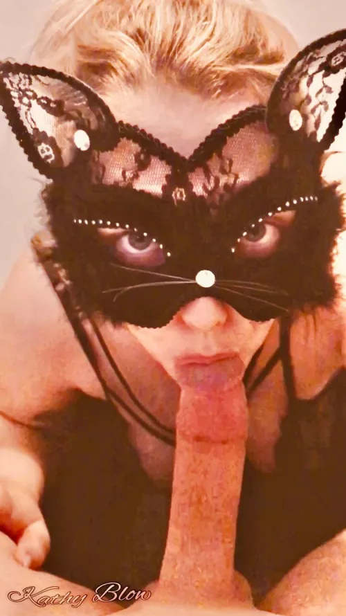 Upvote dir my Mouth on this perfect Cock Upvote dir my Mouth on this perfect Cock