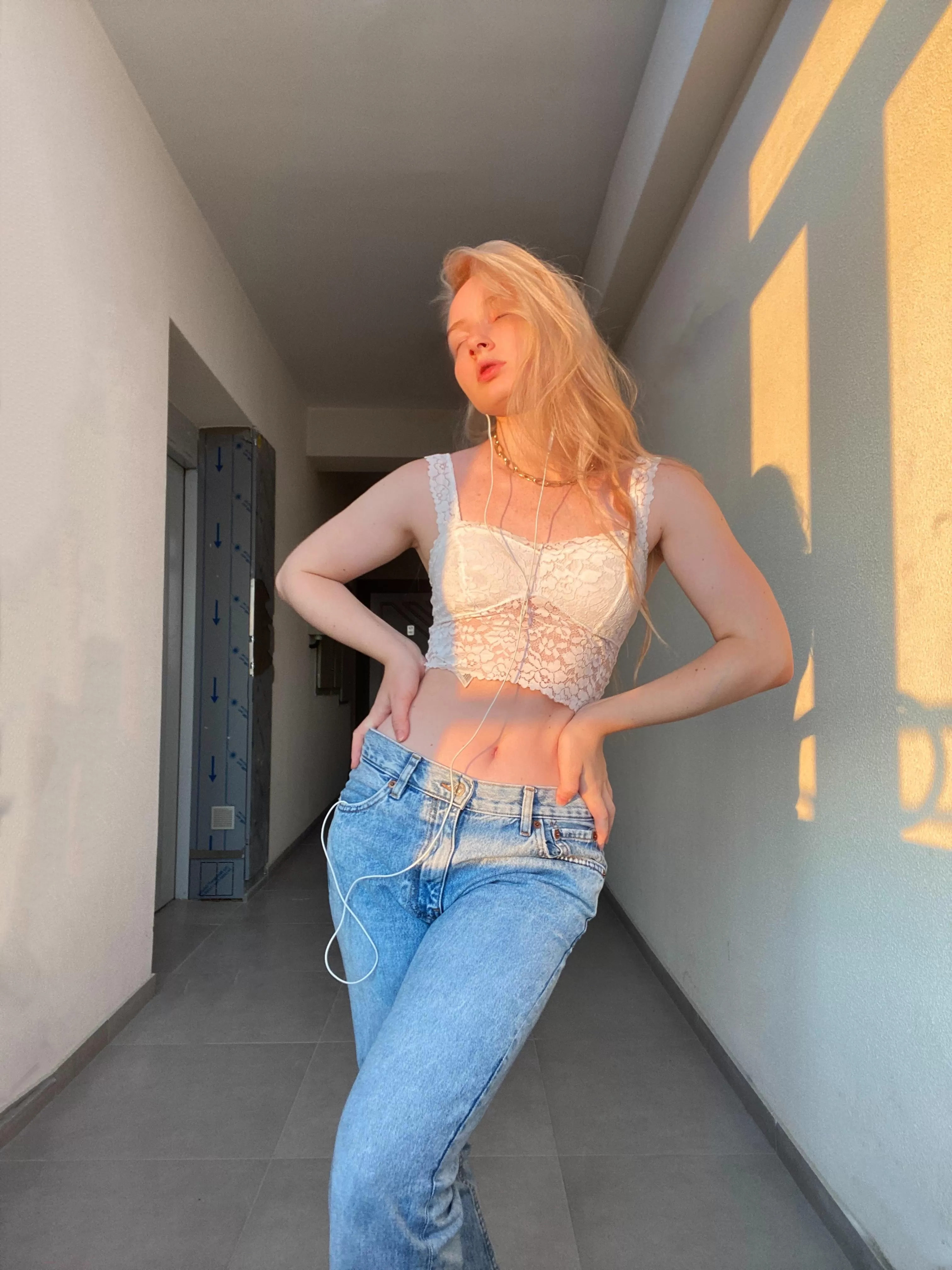 Upvote for a free nude π Upvote for a free nude π